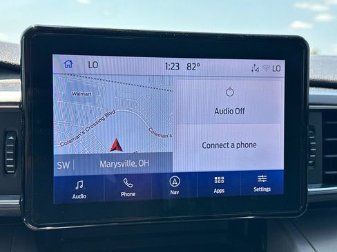 Used 2023 Ford Explorer XLT w/ Equipment Group 202A AWD/4WD image 28