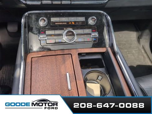 Used 2022 Lincoln Navigator L Black Label AWD/4WD image 11