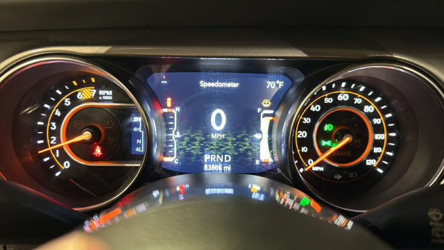 Used 2020 Jeep Wrangler Unlimited Sahara AWD/4WD image 17