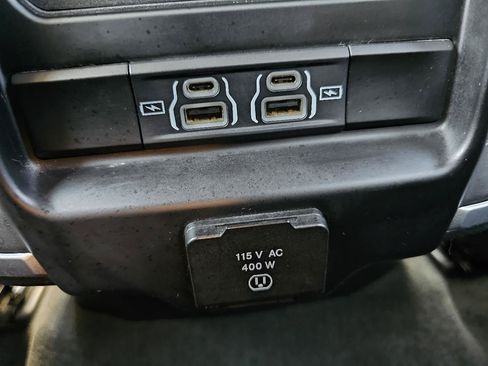 Used 2021 RAM 1500 Big Horn AWD/4WD image 38