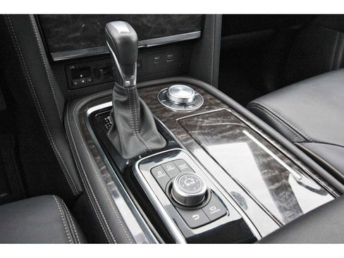 Used 2024 Nissan Armada Platinum w/ Captain's Chairs Package image 27