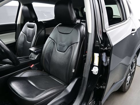 Used 2022 Jeep Compass Limited AWD/4WD image 14