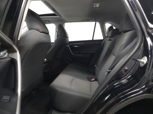 Certified 2019 Toyota RAV4 XLE w/ Convenience Package AWD/4WD image 5