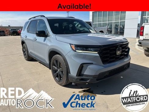 Used 2023 Honda Pilot Elite image 2