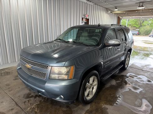 Used 2008 Chevrolet Tahoe LTZ w/ LTZ Preferred Equipment Group image 1