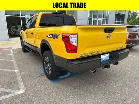 Used 2016 Nissan Titan PRO-4X w/ Pro-4x Convenience Package AWD/4WD image 4