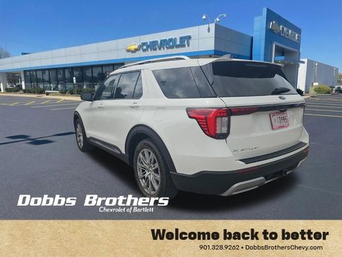 Used 2025 Ford Explorer Platinum RWD image 10