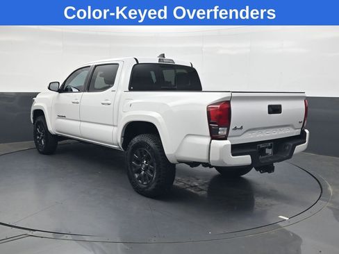 Used 2020 Toyota Tacoma SR5 w/ Technology Package AWD/4WD image 6