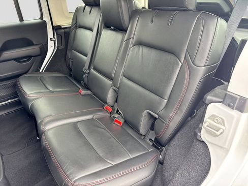 Used 2021 Jeep Wrangler Unlimited Rubicon w/ Uconnect 4C Nav & Sound Group AWD/4WD image 22