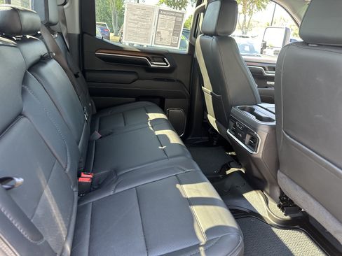 Used 2024 GMC Sierra 1500 Denali w/ Denali Reserve Package AWD/4WD image 14