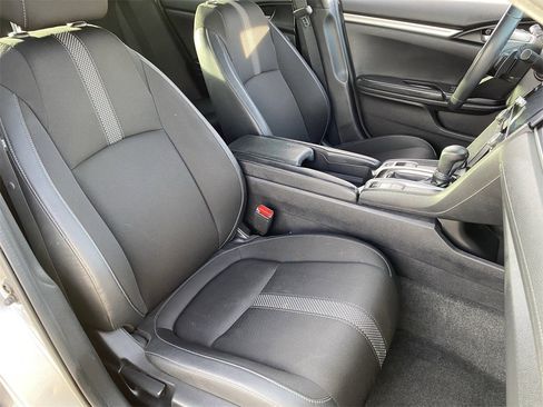 Used 2019 Honda Civic Sport image 11