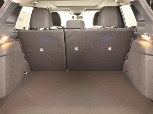 New 2026 Nissan Kicks SV w/ SV Premium Package AWD/4WD image 23