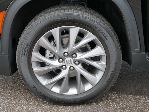 Used 2025 Buick Enclave Preferred image 15