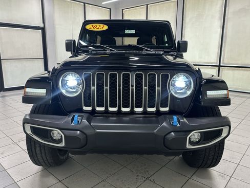 Used 2023 Jeep Wrangler Unlimited Sahara w/ Cold Weather Group AWD/4WD image 14