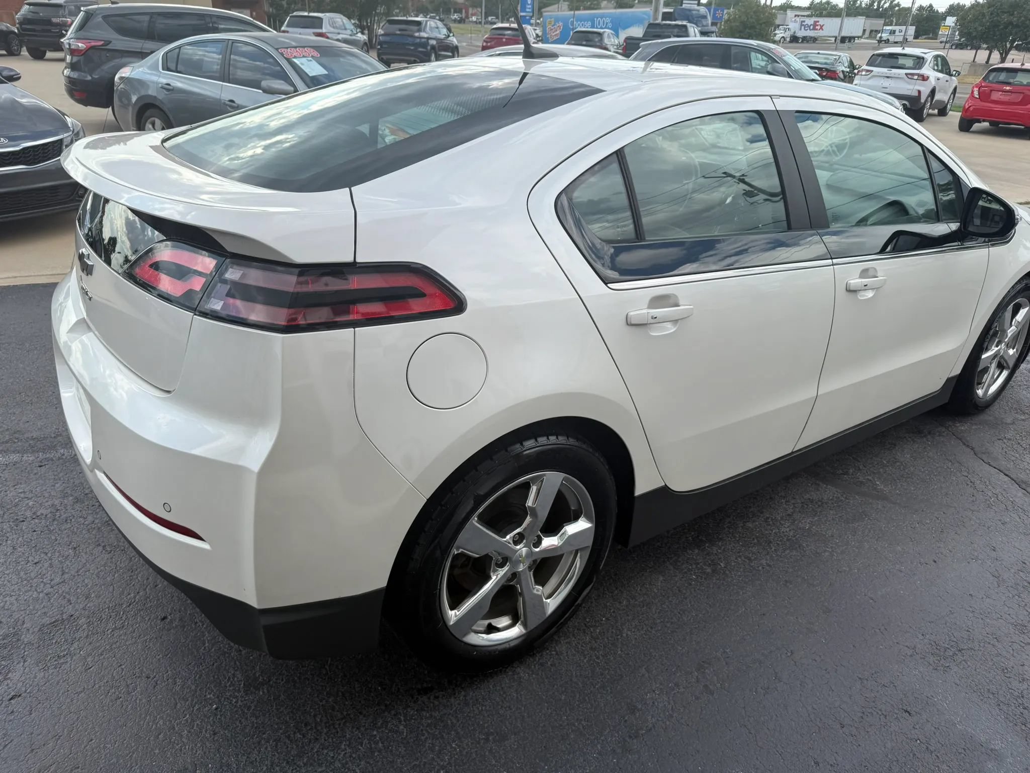 Used 2013 Chevrolet Volt Premium w/ Premium Trim Package FWD image 10