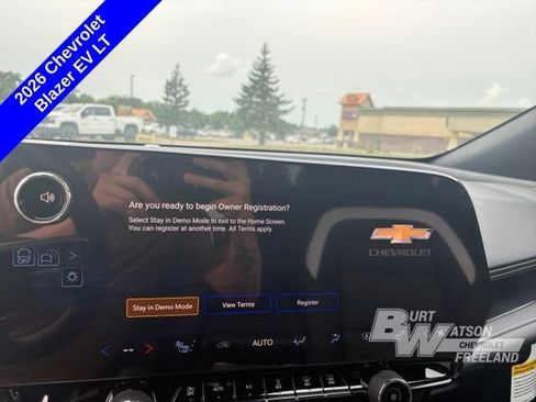 New 2026 Chevrolet Blazer EV LT AWD/4WD image 18