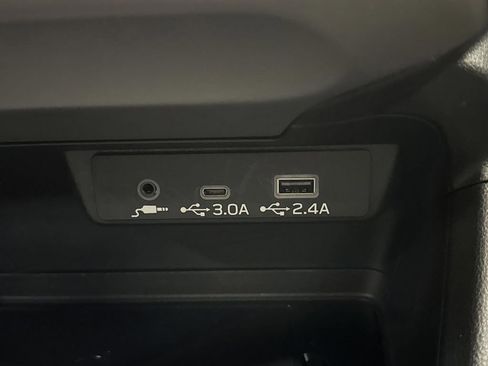 Used 2024 Subaru Crosstrek 2.5i Limited image 23