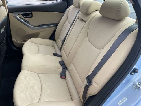 Used 2013 Hyundai Elantra GLS w/ Preferred Pkg image 18