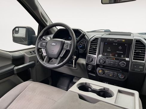 Used 2016 Ford F150 XLT AWD/4WD image 32