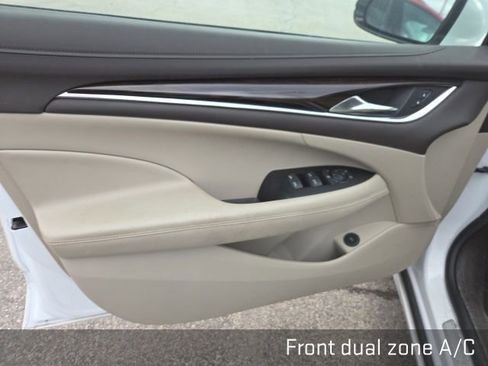 Used 2018 Buick LaCrosse Preferred image 9