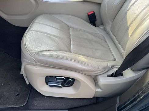 Used 2015 Land Rover Range Rover Sport HSE image 16