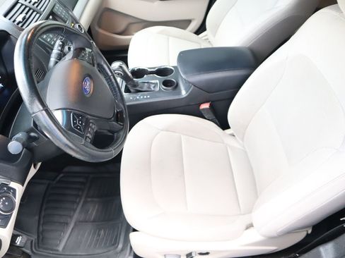 Used 2018 Ford Explorer XLT FWD image 23