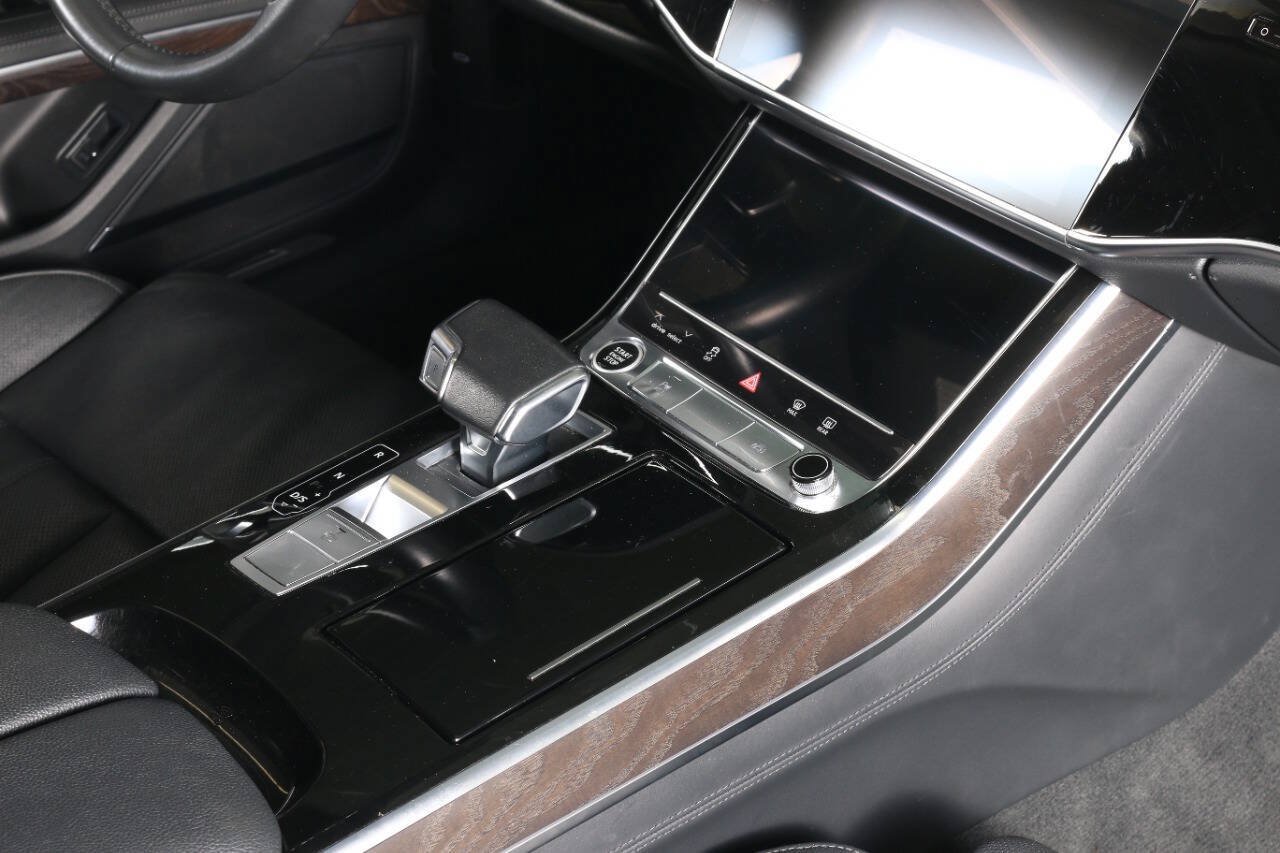 Used 2022 Audi A8 L 3.0T AWD/4WD image 42
