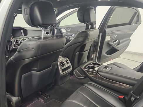 Used 2015 Mercedes-Benz S 550 Sedan image 35