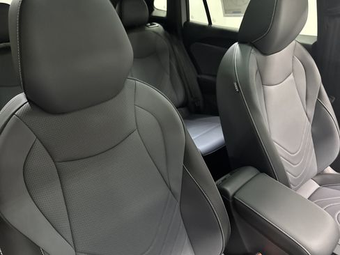 New 2026 Volkswagen Tiguan SE R-Line image 42