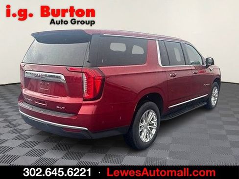 Used 2022 GMC Yukon XL SLT w/ SLT Luxury Package AWD/4WD image 3