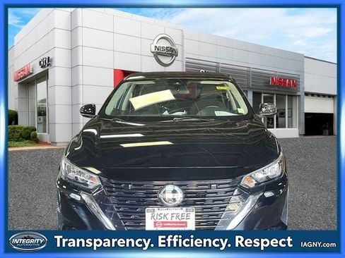Used 2024 Nissan Sentra S FWD image 2