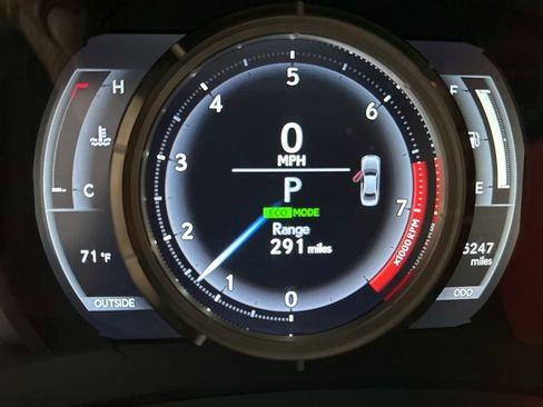 Used 2015 Lexus IS 350 w/ F-Sport Package RWD image 10