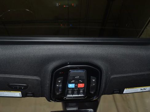 Used 2021 Jeep Grand Cherokee L Overland w/ Luxury Tech Group IV image 22