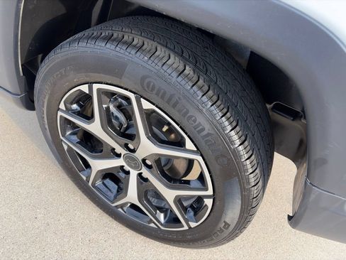 Used 2025 Jeep Compass Limited AWD/4WD image 8