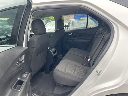 Used 2018 Chevrolet Equinox LT AWD/4WD image 10
