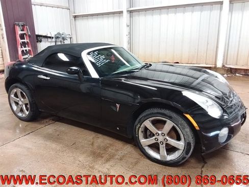 Used 2007 Pontiac Solstice Convertible w/ Premium Package image 1