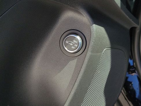 New 2026 Buick Envista Avenir FWD image 18