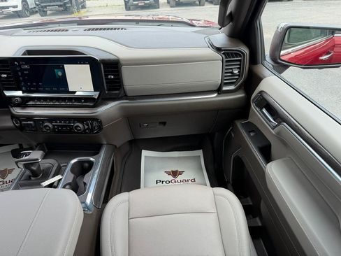 Used 2024 Chevrolet Silverado 1500 LTZ AWD/4WD image 26