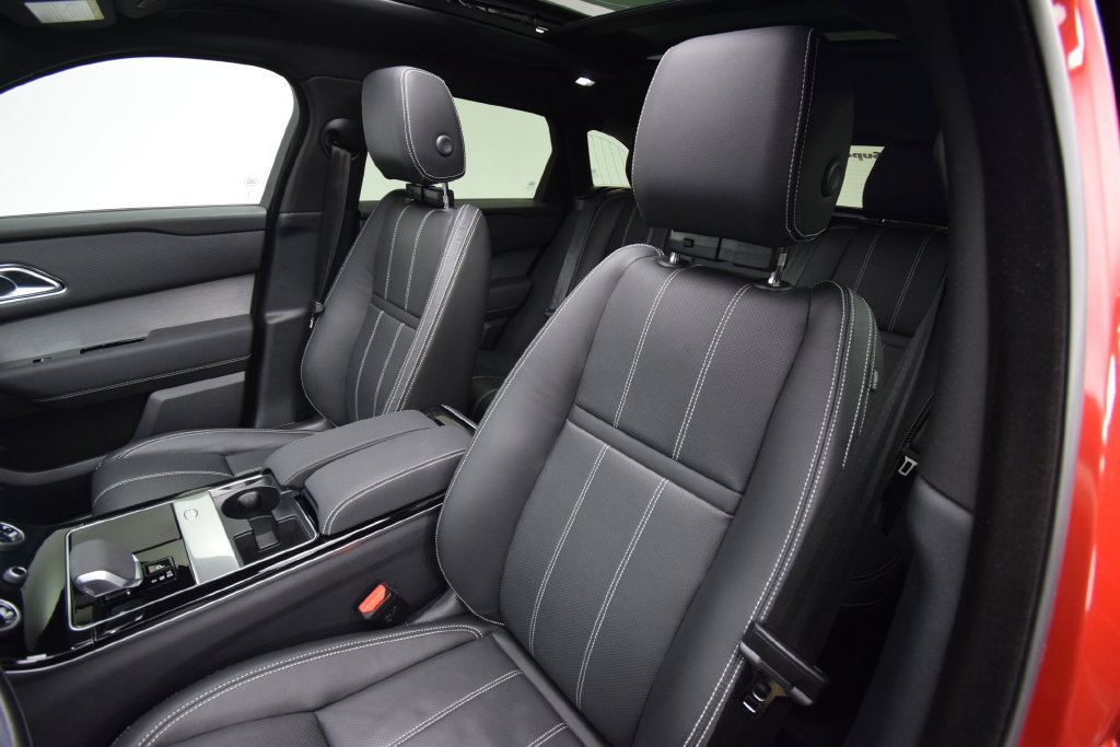 Used 2023 Land Rover Range Rover Velar R-Dynamic S AWD/4WD image 16