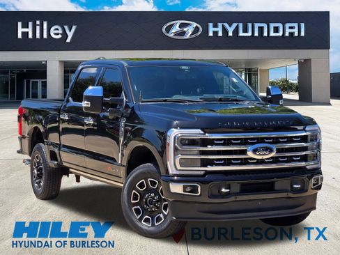Used 2024 Ford F250 Platinum AWD/4WD image 2