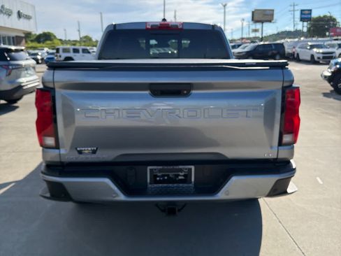 Used 2024 Chevrolet Colorado LT w/ LT Convenience Package III AWD/4WD image 7