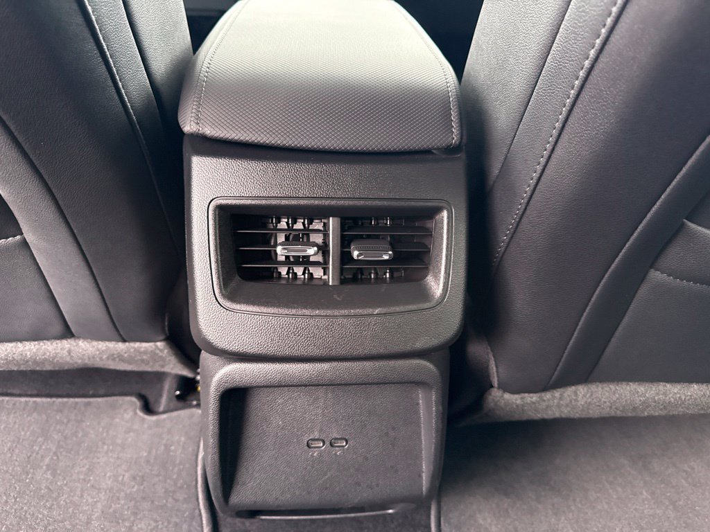Used 2024 Chevrolet Equinox EV LT w/ LPO, All-Weather Mat Package FWD image 18