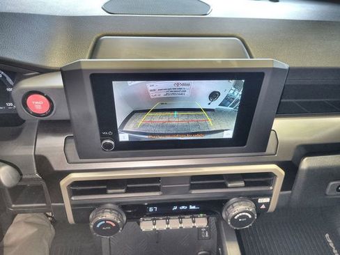 Used 2025 Toyota Tacoma TRD Sport image 17