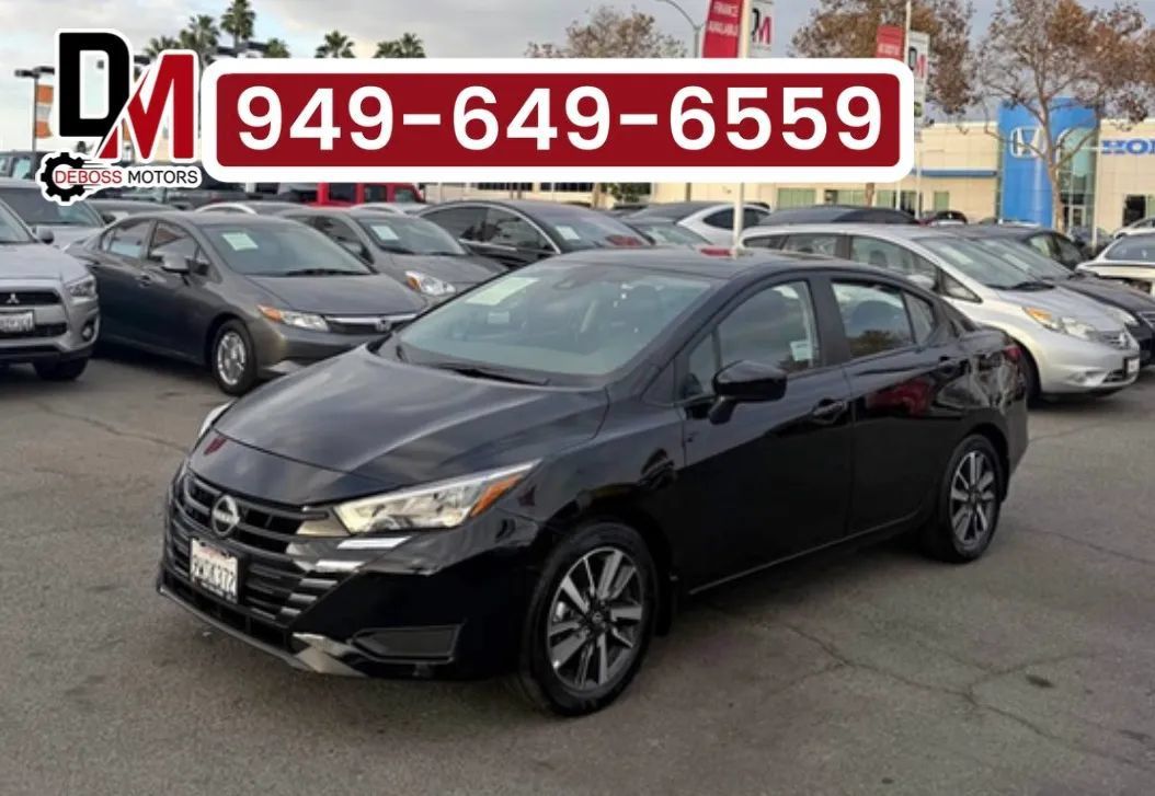 Used 2025 Nissan Versa SV w/ Trunk Package FWD image 1