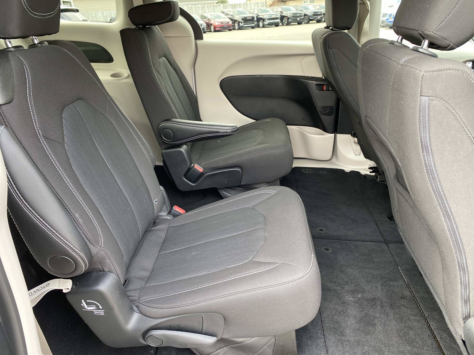 Used 2024 Chrysler Voyager LX FWD image 24