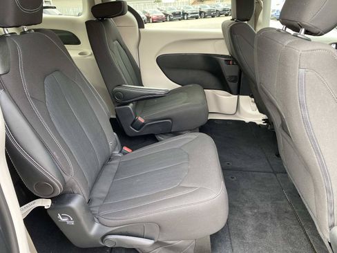 Used 2024 Chrysler Voyager LX FWD image 24
