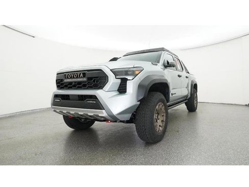 New 2025 Toyota Tacoma 4x4 Double Cab Hybrid image 80