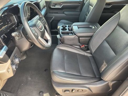 Used 2025 GMC Sierra 1500 SLT AWD/4WD image 13