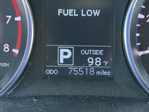 Used 2015 Toyota Highlander LE FWD image 23