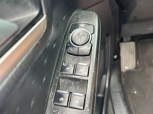 Used 2020 Ford Escape SEL AWD/4WD image 18